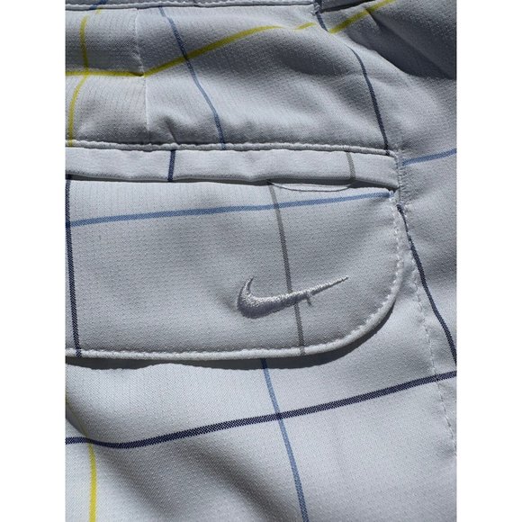 NIKE GOLF Shorts Medium White Blue Striped Chino Embroidered Swoosh Dri-Fit Mens - Picture 4 of 16